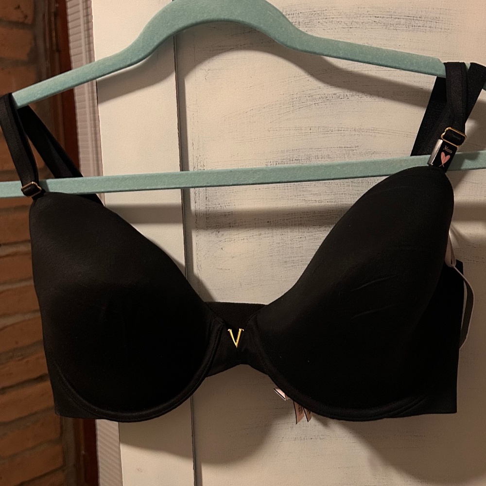 New Victoria Secret Bra
